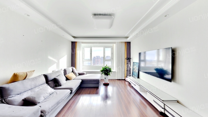 万科翡翠公园二期二手房实景图