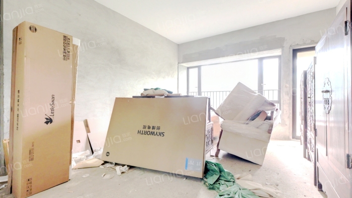 中信富春山居二手房实景图