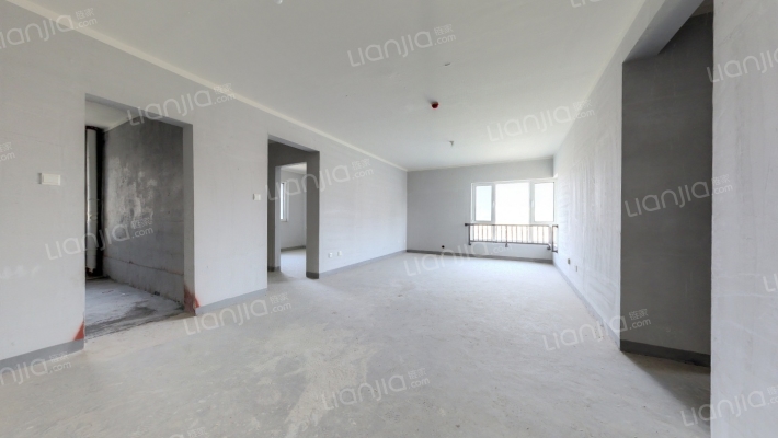 空港澜庭B区二手房实景图