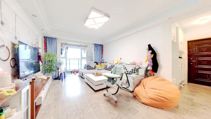 巴黎春天二手房实景图