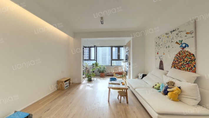 新保弘领东苑A区二手房实景图