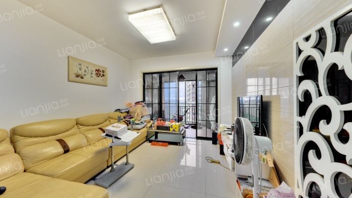 恒鑫山水卿卿二手房实景图