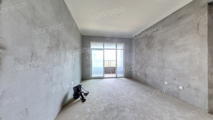 万峰城D区峰景里二手房实景图