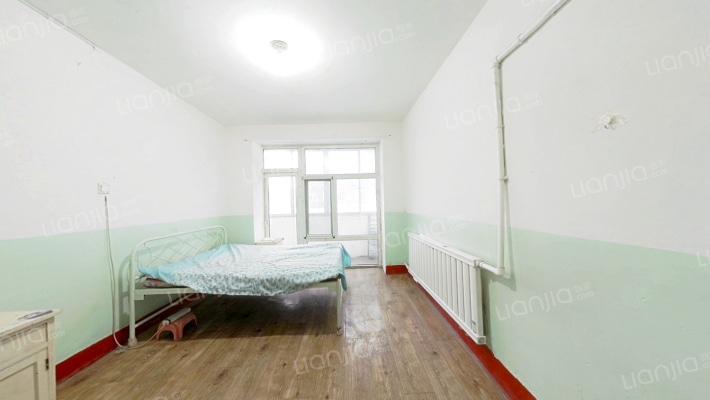 卫生局宿舍二手房实景图