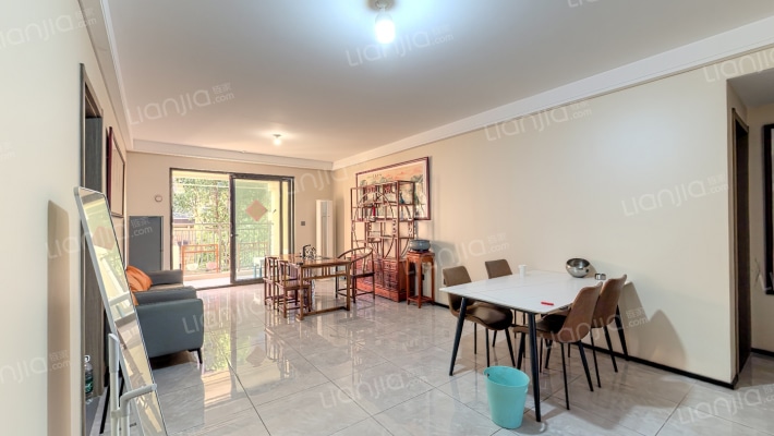 万科金域江湾二手房实景图