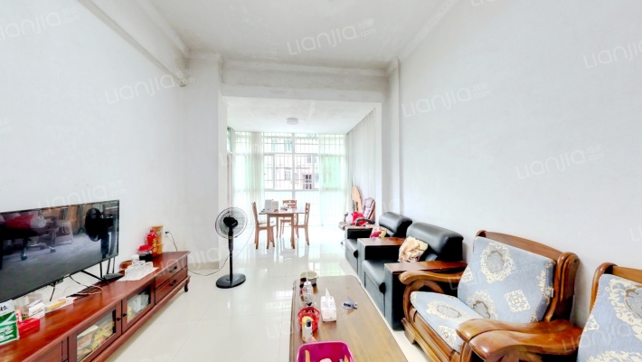 嘉景名苑二手房实景图