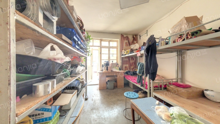 前哨佳苑二手房实景图