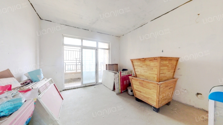 清华大溪地五号院二手房实景图