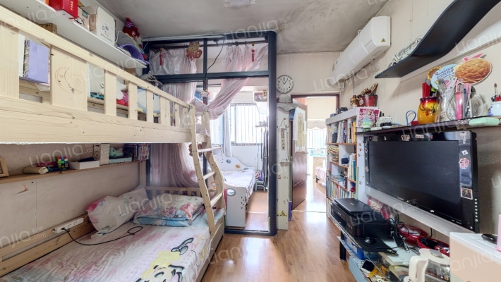 鸿翠苑二手房实景图