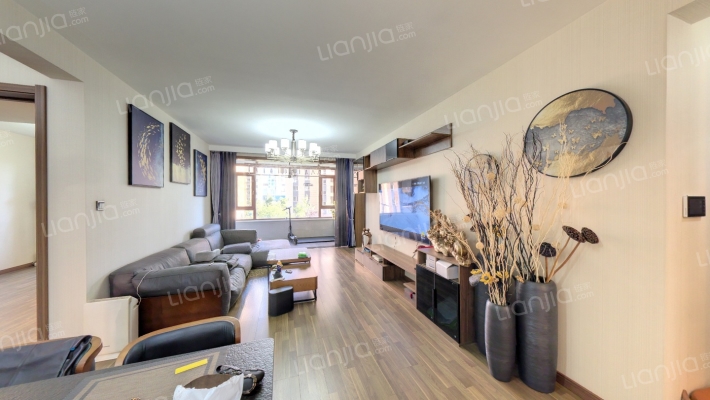 万科翡翠公园二期二手房实景图