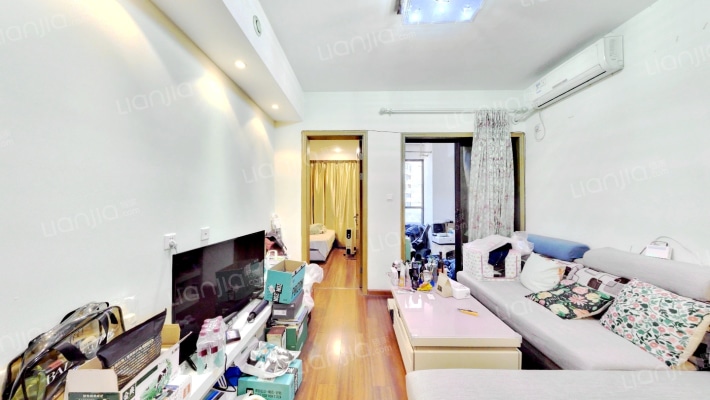 蓝光云鼎二手房实景图