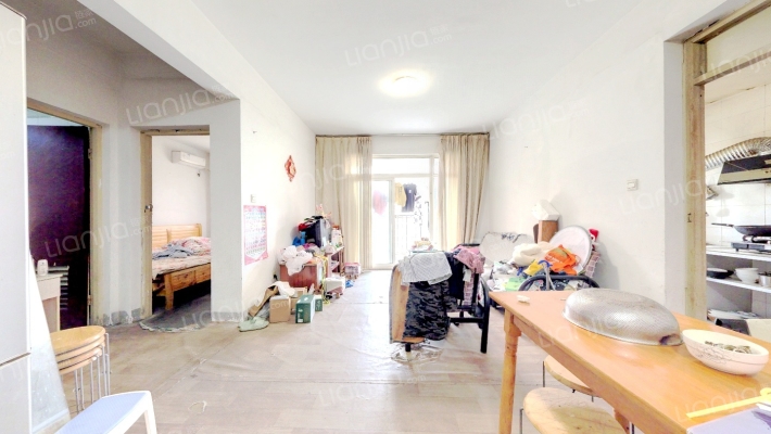 八二一小区二手房实景图