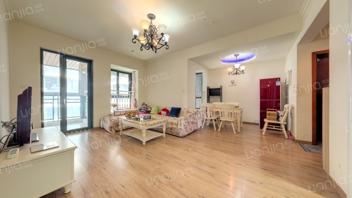 金沙愉景二期二手房实景图