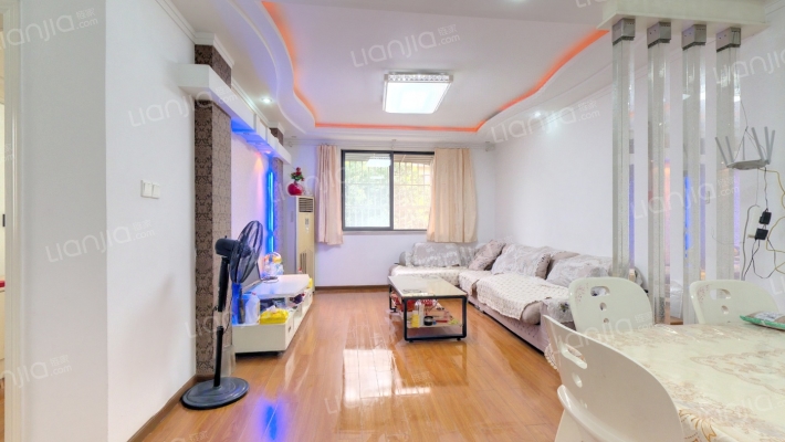 龙庭世家二手房实景图