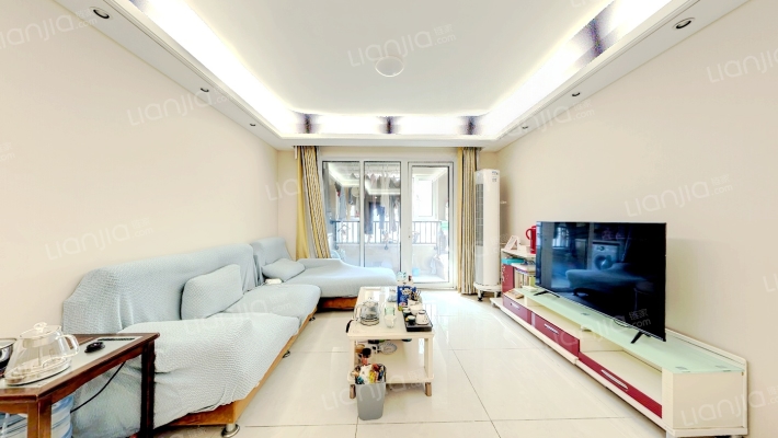 世茂璀璨公园二手房实景图