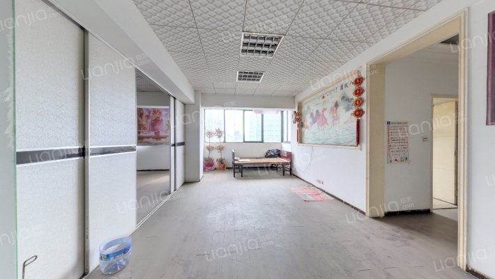 德盛大厦二手房实景图
