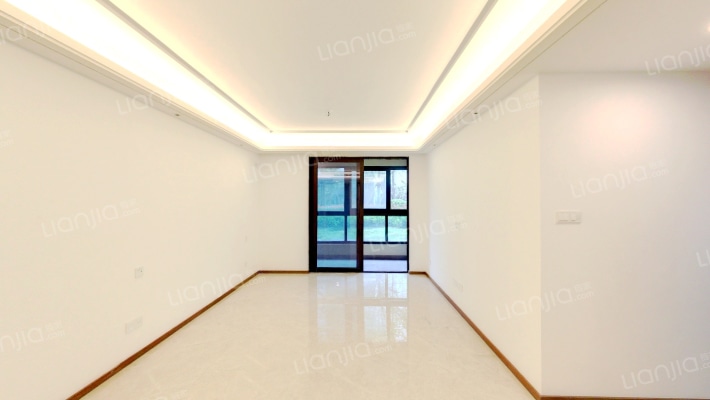 荣安铂云府二手房实景图