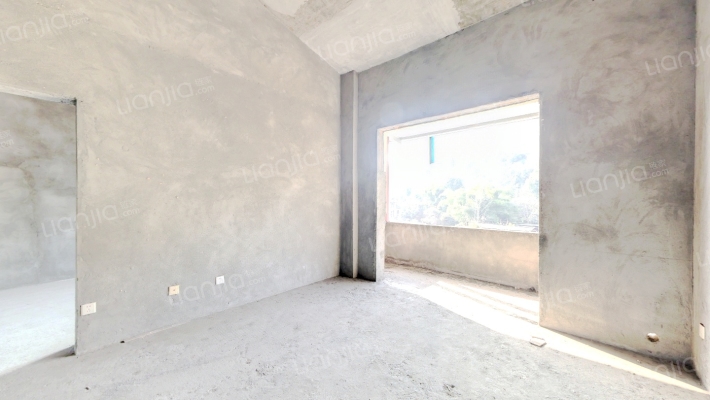 青城逸家二手房实景图