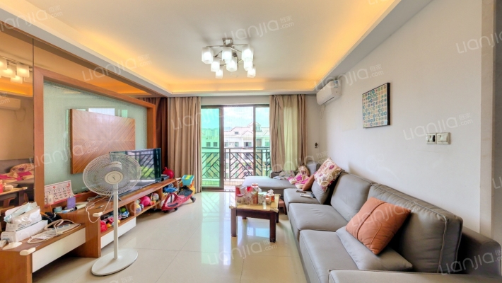 金棕榈花园二手房实景图