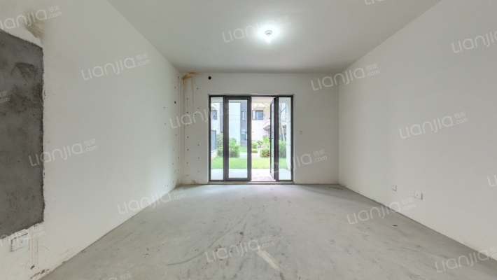 和泓紫山云庭二手房实景图