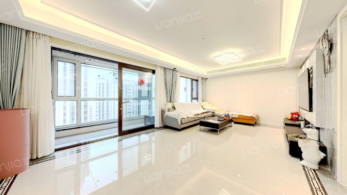 蓝光黑钻公馆二手房实景图