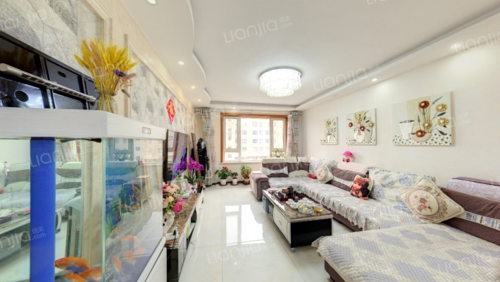 新星宇和润A区二手房实景图