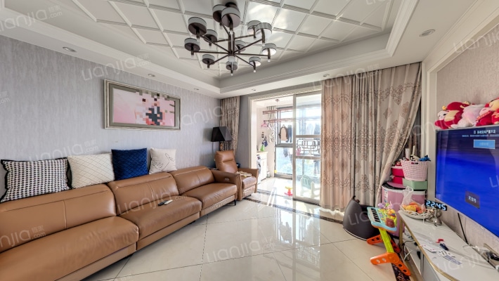 众安翡翠珑湾二手房实景图