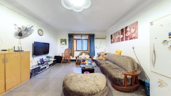 西书院社区健身楼院二手房实景图