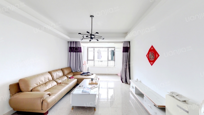 万科翡翠山语二手房实景图