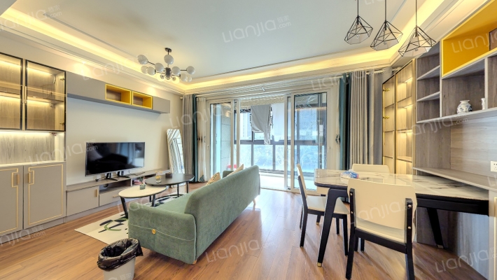 保利玲珑公馆二手房实景图