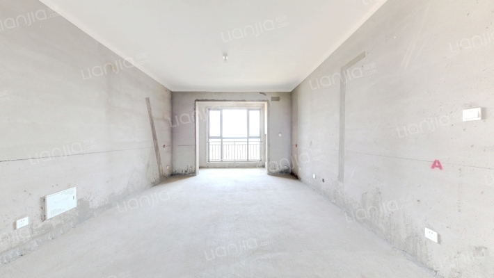 新田城湖光里二手房实景图