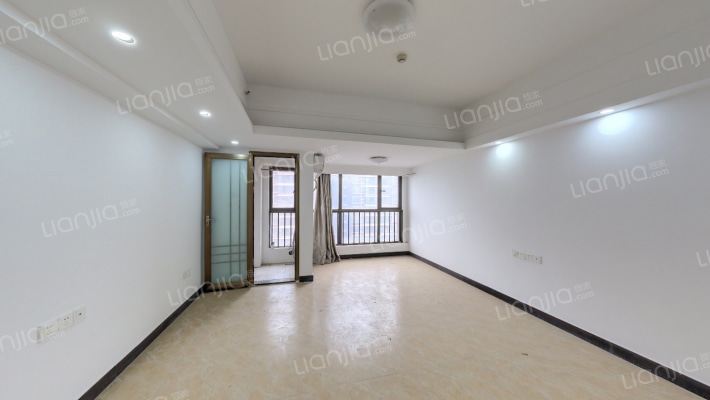 罗马国际公寓二手房实景图