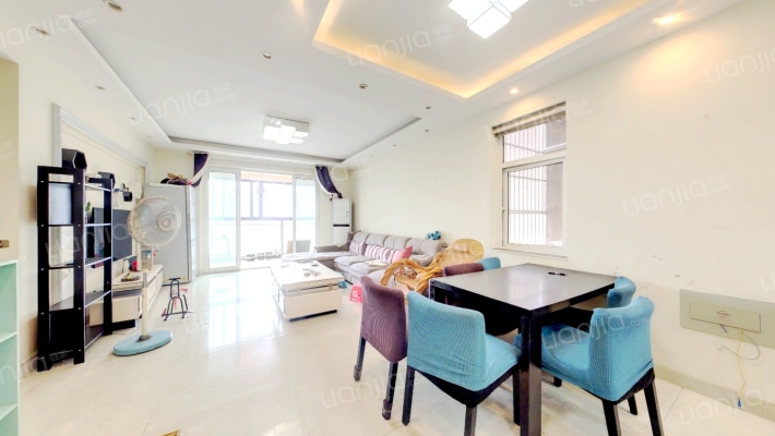 置信逸都D区二手房实景图