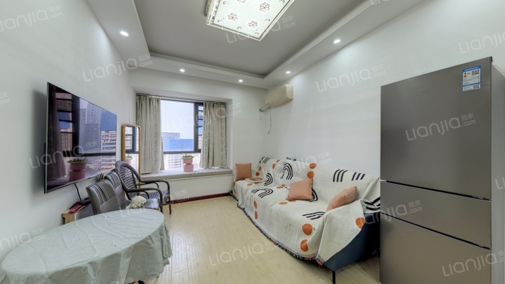 星海虹城三期鸿玺公馆二手房实景图