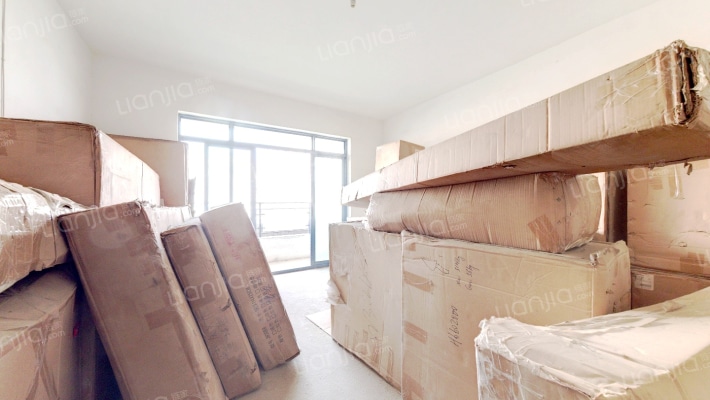 名流人和天地四期二手房实景图