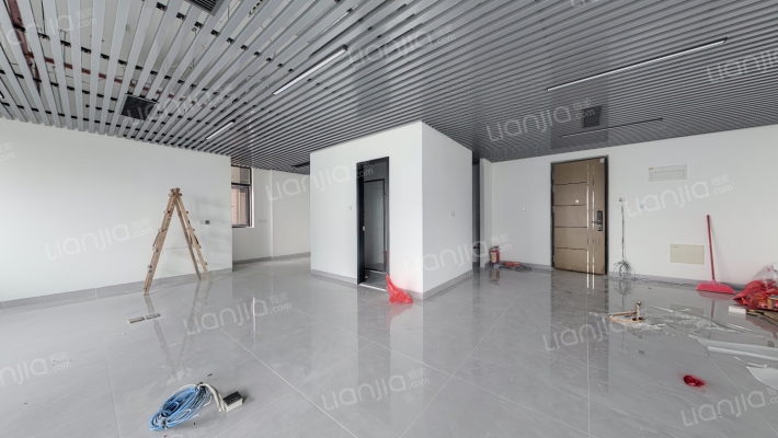 保利天际二手房实景图