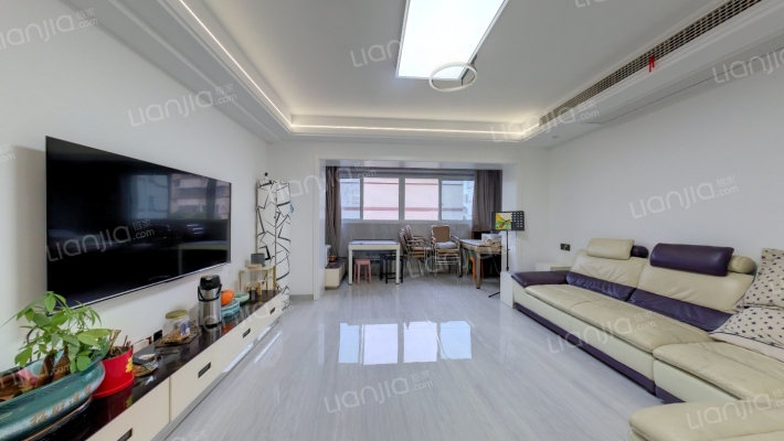 蓝色假日二手房实景图