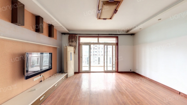 爱丁新甸二手房实景图