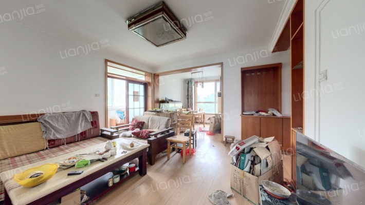 雁山世纪二手房实景图