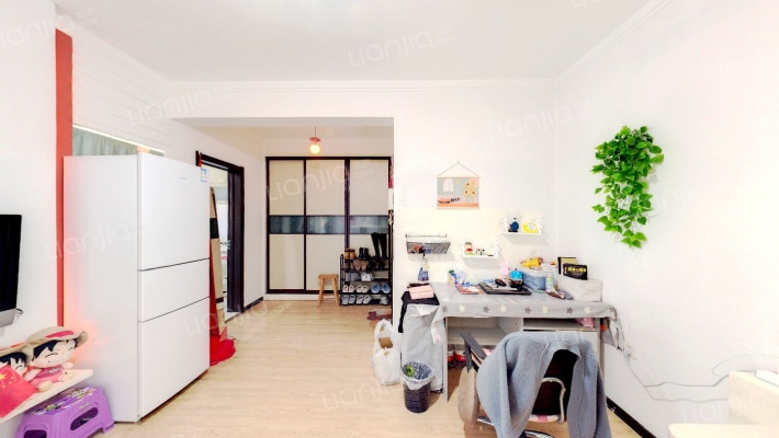 丽阳馨苑二手房实景图