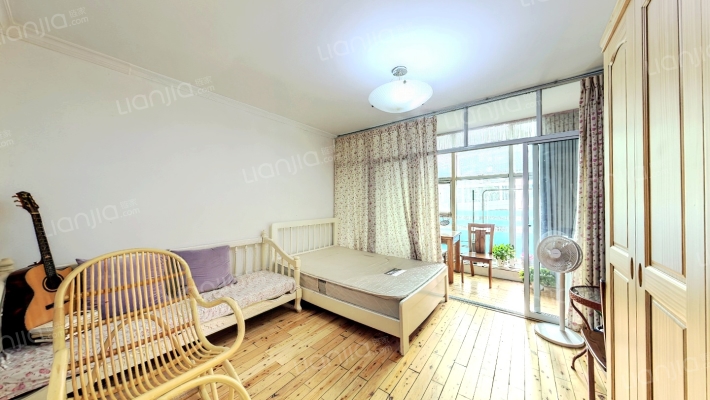 e动力广场二手房实景图