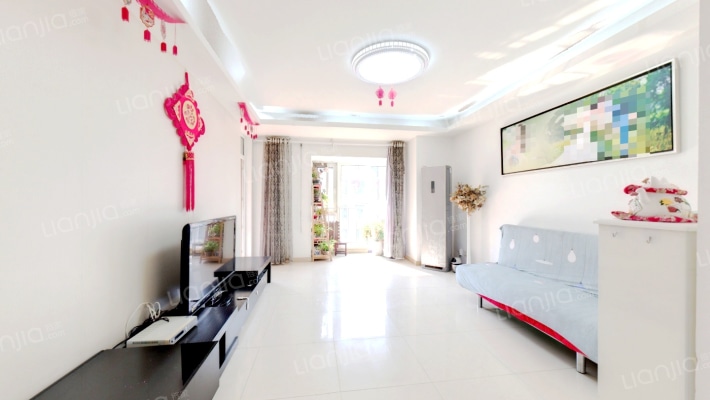 东郊小镇第三街区二手房实景图