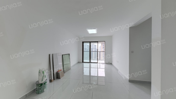 南益·名士豪庭二手房实景图