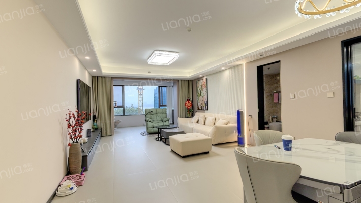 世茂璀璨滨江二手房实景图