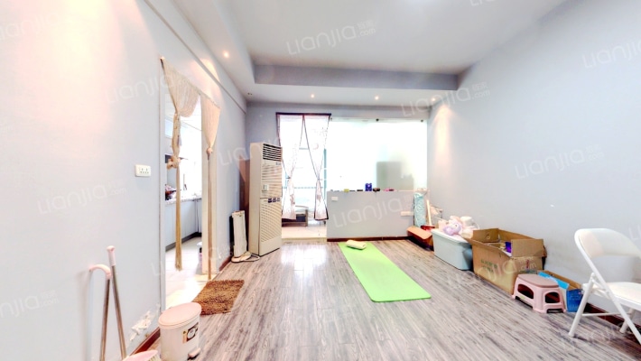 万安国际公寓二手房实景图