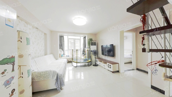 恒盛波尔多小镇南区二手房实景图