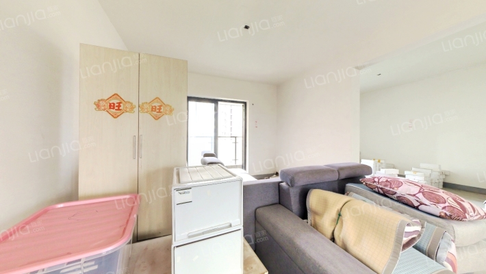 裕亚银湖城一期二手房实景图