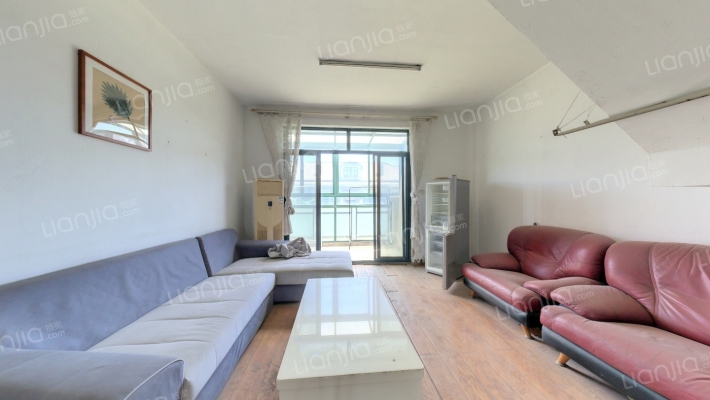 金湖家园二手房实景图