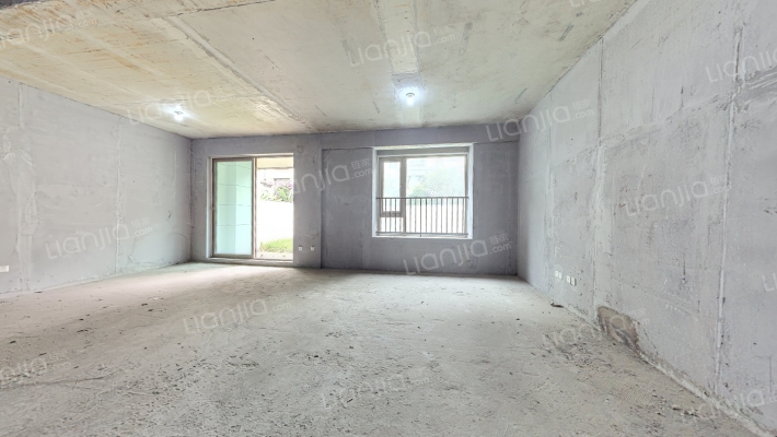 保利西堂里院二手房实景图