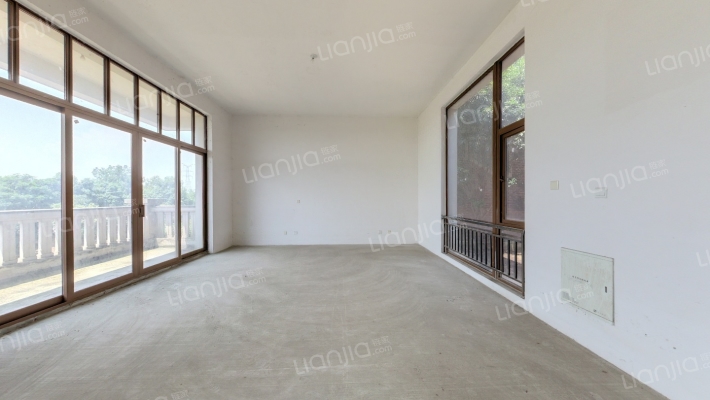 牧山鹭岛二手房实景图